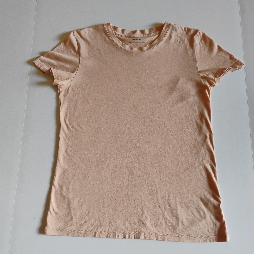 NWOT  Vince  Crew Neck Tee Size M Rose Nectar New NO TAG